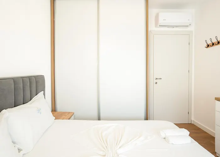 The Blue Pearl Apartment 2